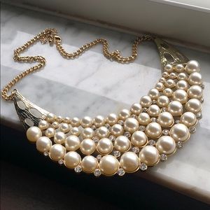 Pearl statement necklace